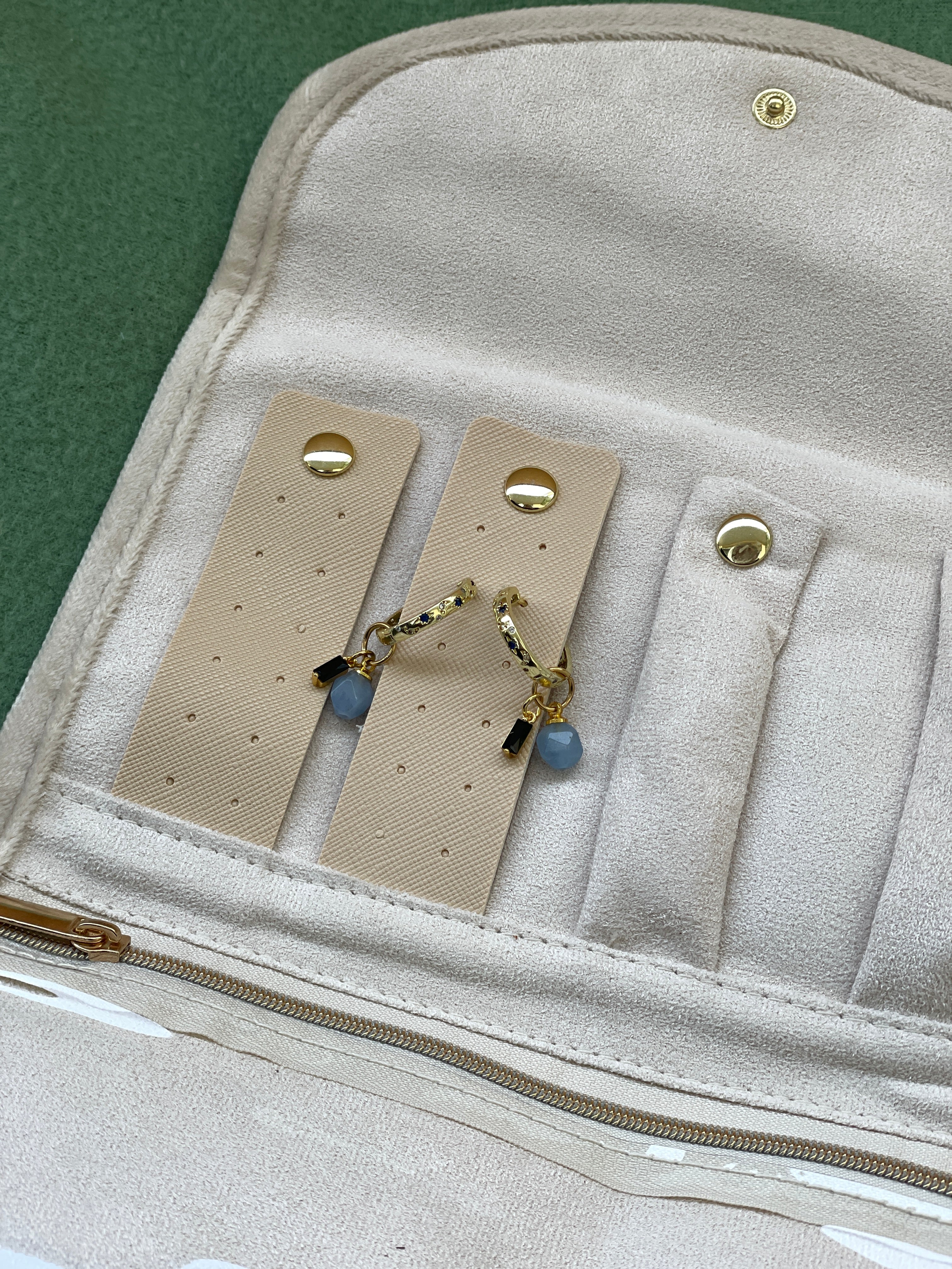 Pochette bijoux