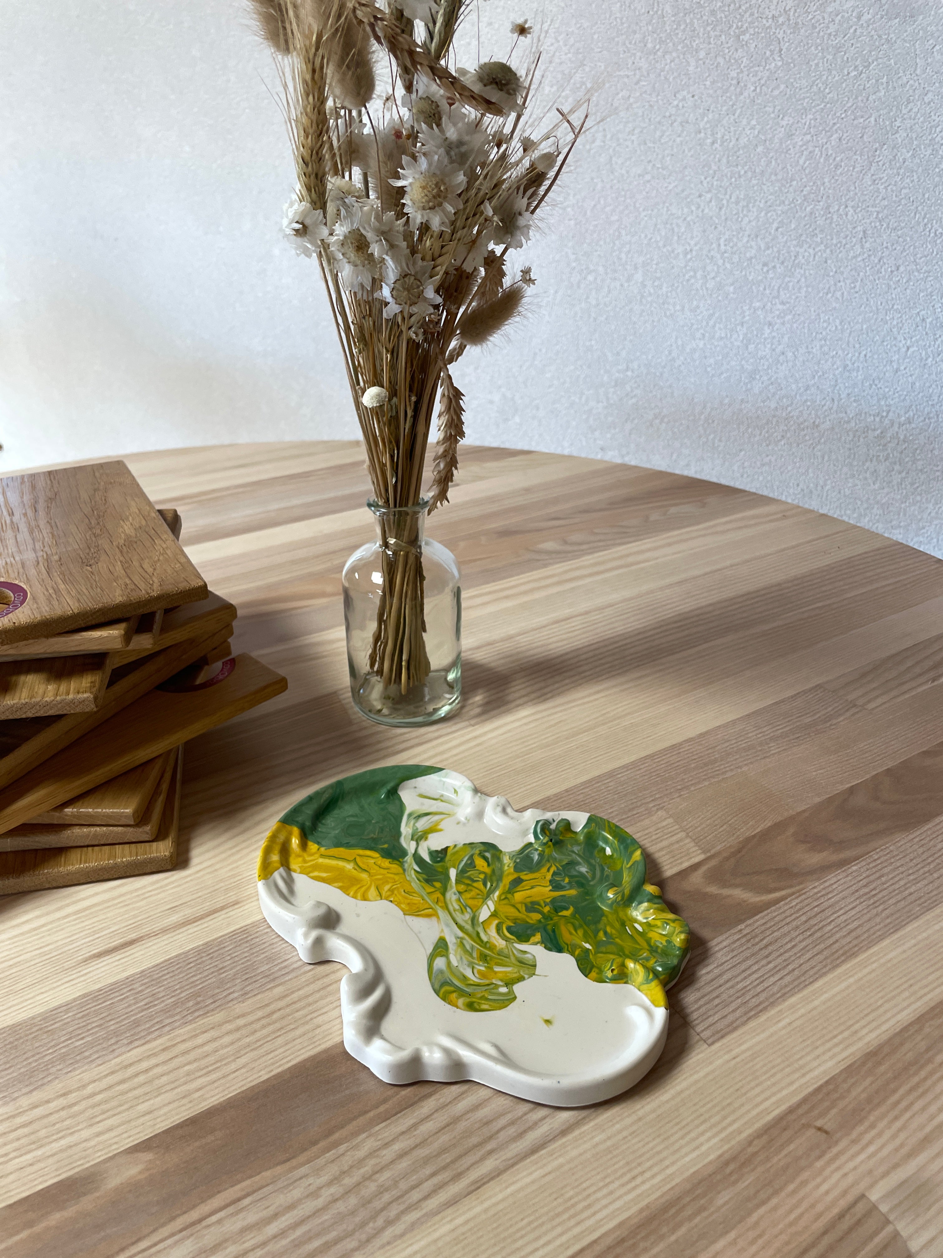 Plateau moulures marbré vert et jaune